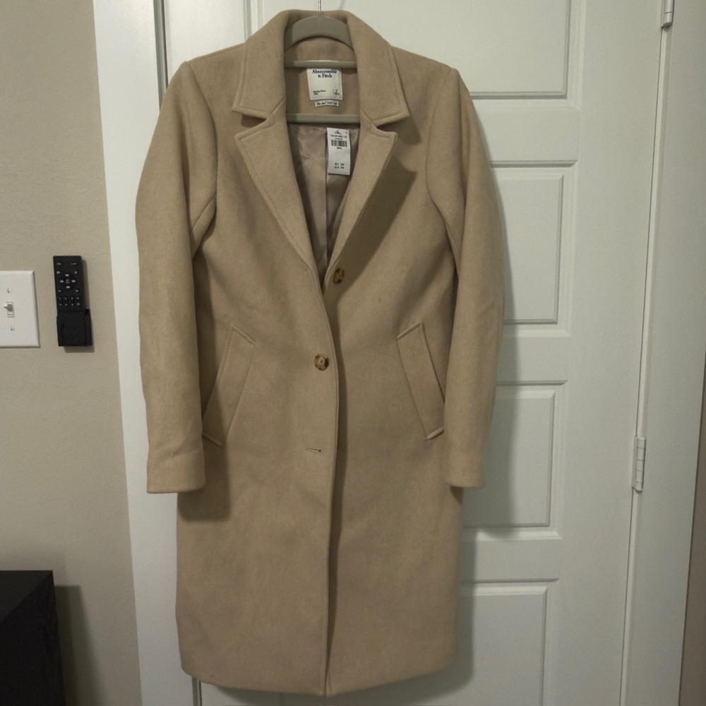 Abercrombie & Fitch Classic Tan Trench Coat